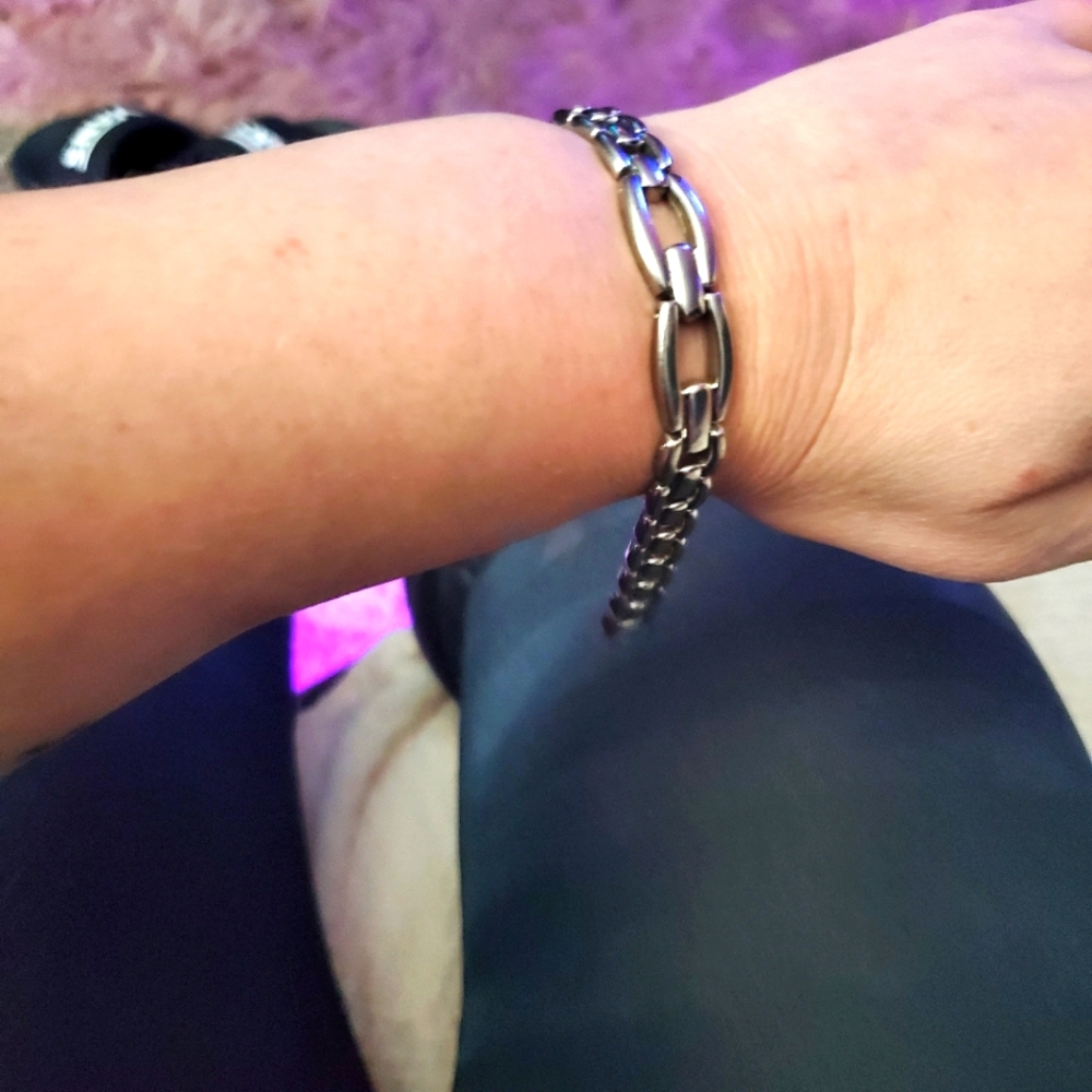 Women's stainless steel bracelet